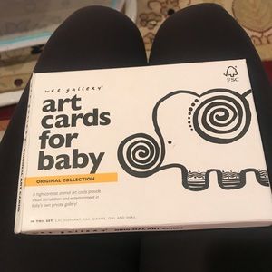 Wee gallery art cards for baby